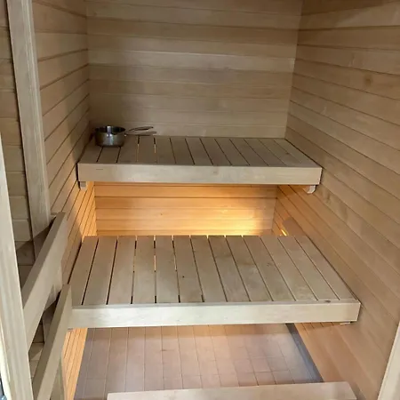 Апартаменты Beautiful 110m With Great Views, Sauna, And Private Indoor Parking Хельсинки