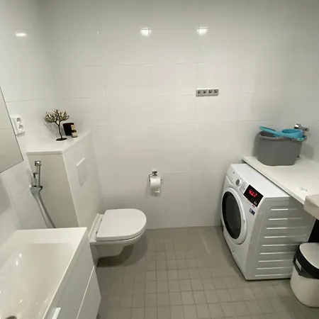 アパート Beautiful 110m With Great Views, Sauna, And Private Indoor Parking